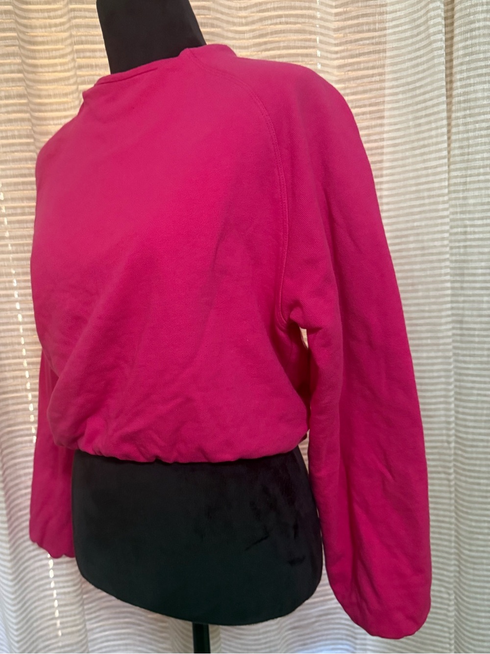 Free People Cropped Crewneck Sweatshirt in Fuchsia